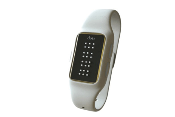 1439200994P5KCh دنیای نو - اولین ساعت هوشمند با خط ( بریل ) در خدمت چاپ دیجیتال