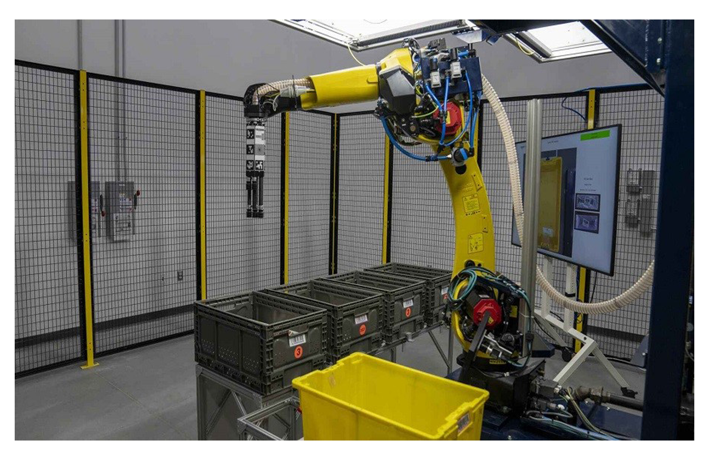 Untitled-1gvlukghluih دنیای نو - ربات جدید آمازون از هوش مصنوعی برای تشخیص اشیاء کمک می‌گیرد