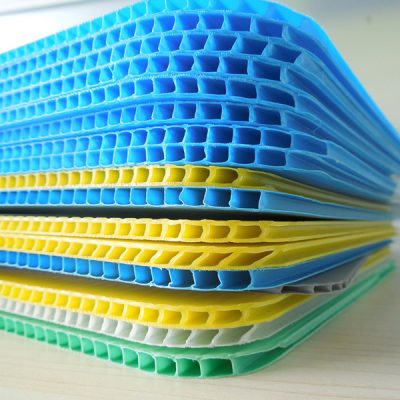 Plastic carton